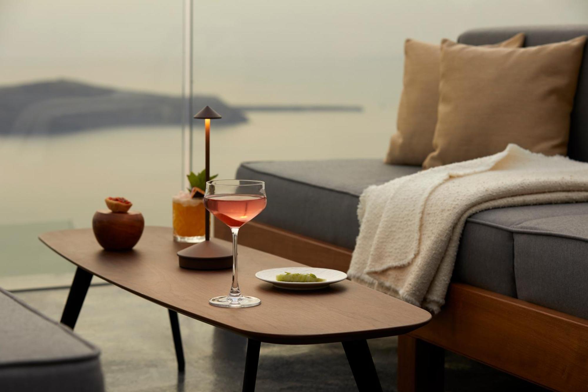 Kivotos Santorini Hotel อิเมโรวิยอน ภายนอก รูปภาพ