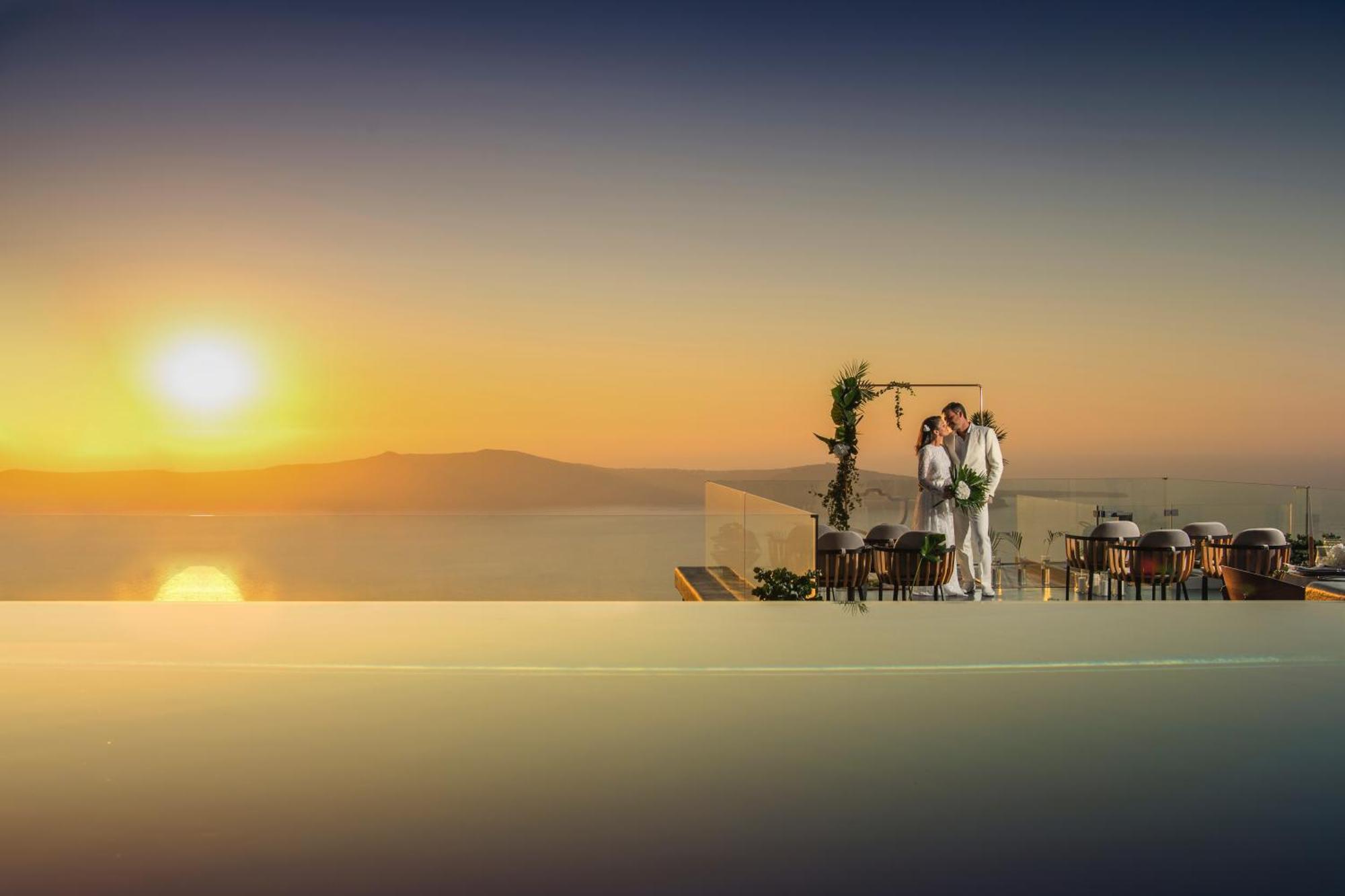 Kivotos Santorini Hotel อิเมโรวิยอน ภายนอก รูปภาพ