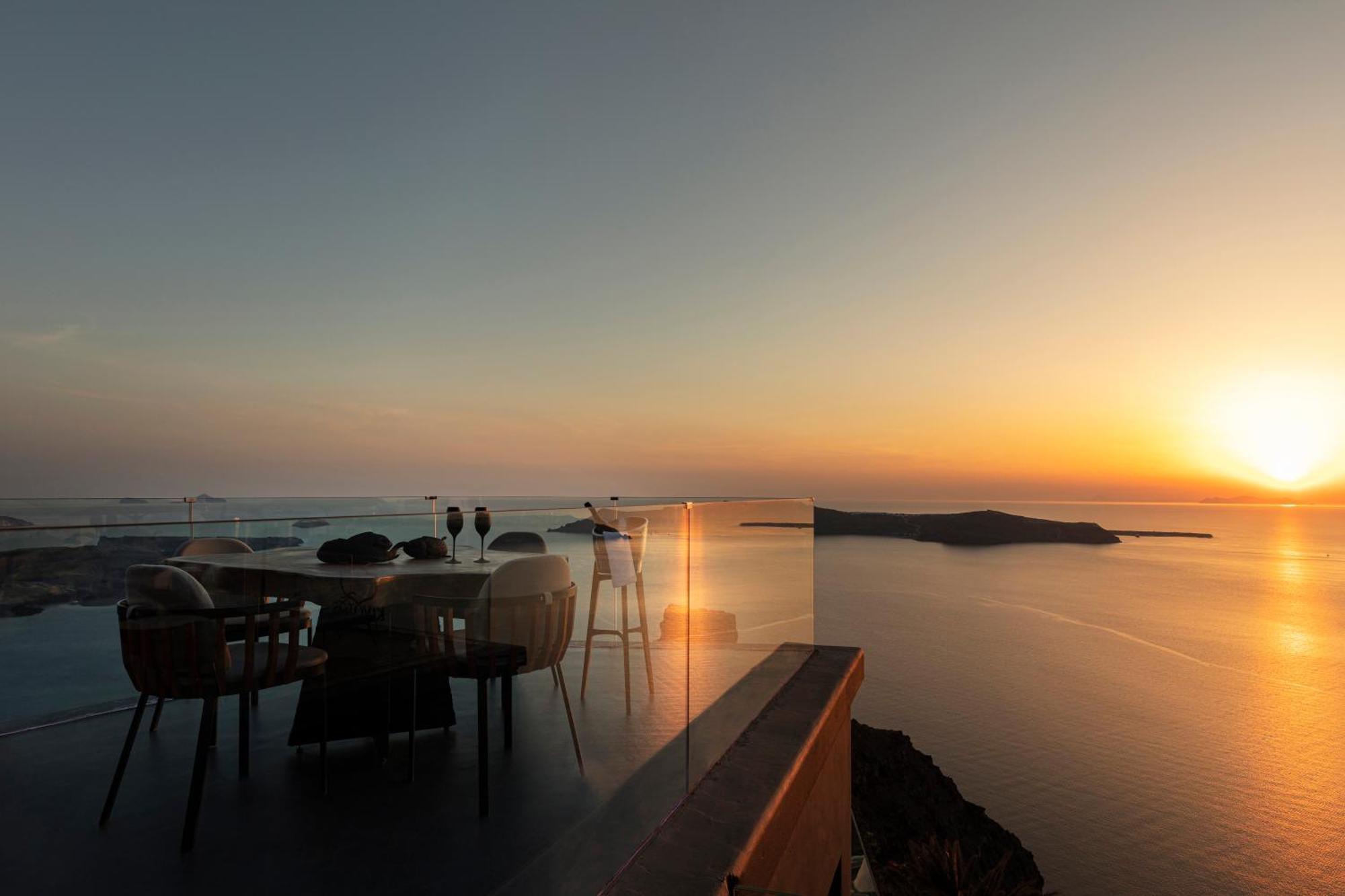 Kivotos Santorini Hotel อิเมโรวิยอน ภายนอก รูปภาพ